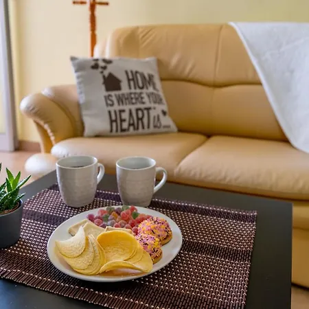 Apartman Gold Feathers