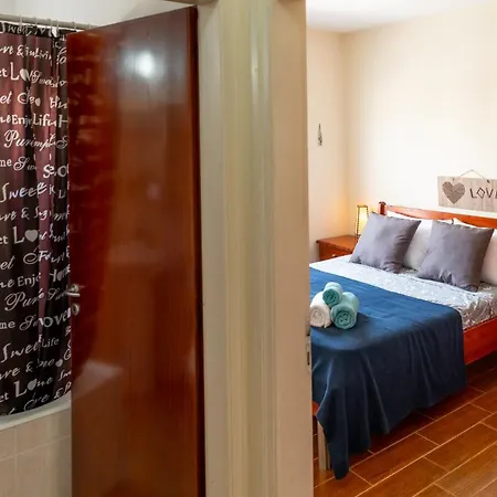 Apartment Gold Feathers Ayia Napa